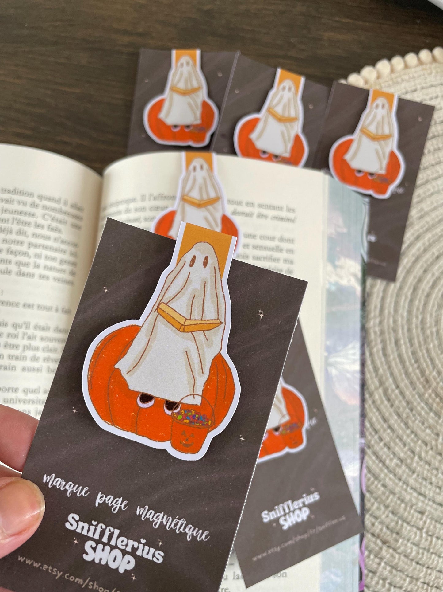 BOOKMARK - Marque page magnétique, inspiration fantome