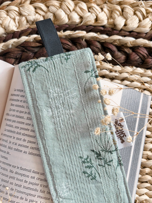 BOOKMARK - Marque page en tissu, inspiration « Herbier Secret »