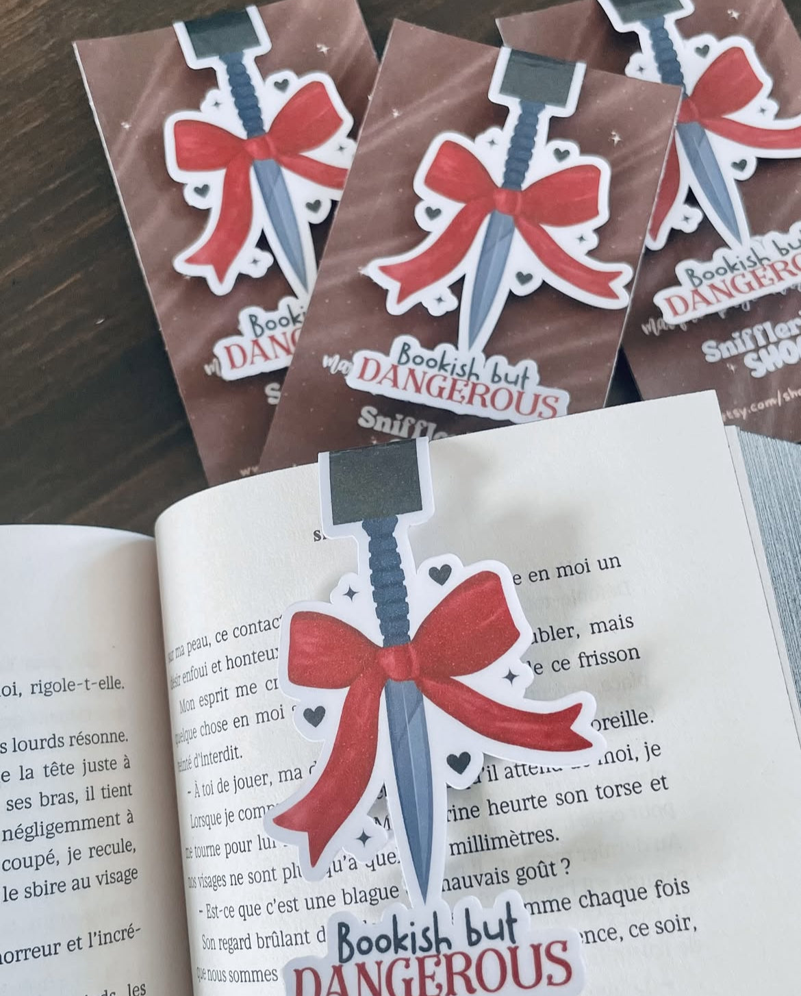 BOOKMARK - Marque page magnétique, inspiration Bookish but Dangerous